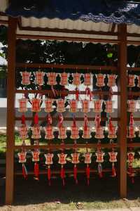 西塔寺和咖啡市集。