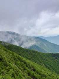 白雲深處，尋山問道