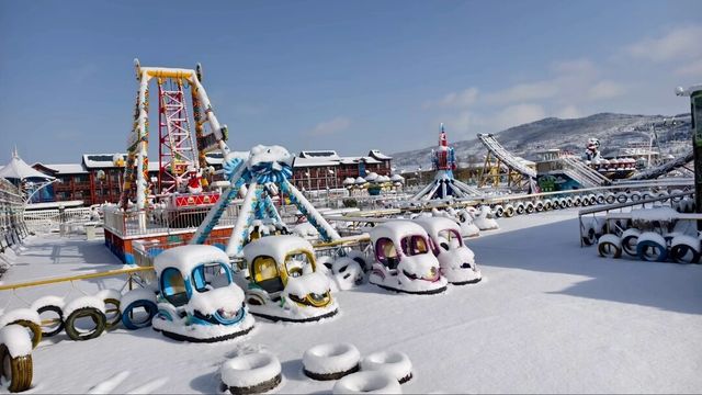 松鳴岩滑雪場