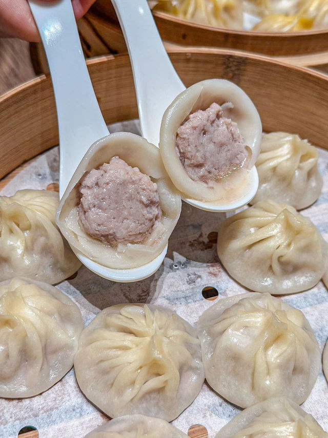 來上海還吃這種老字號湯包才夠勁兒！！