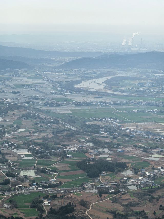 綿陽周邊遊｜竇圌山、武都鎮一日遊，登高望遠，祈福觀奇