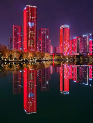 Have you ever admired the colorful and stunning night view of Hefei Swan Lake?