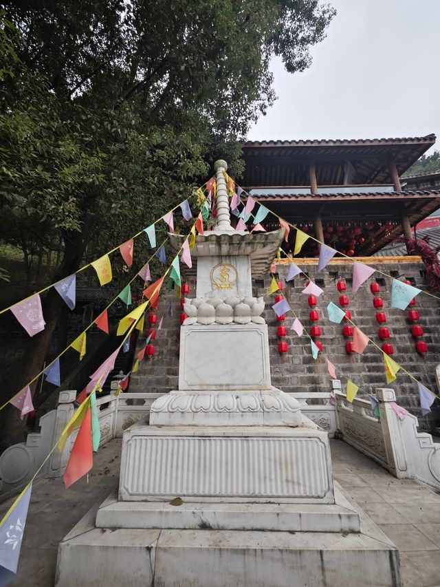 瀘州金龍寺：禪意間的心靈歸途