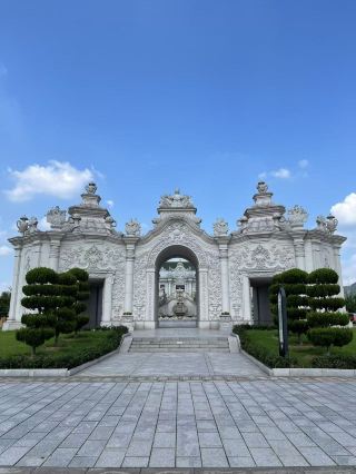 Exploring Hengdian Yuanming New Garden Summer Garden