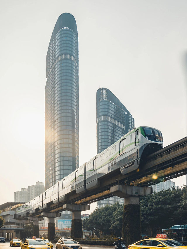 Conquer These 1️⃣8️⃣ Iconic Shots to Truly Say You’ve Seen Chongqing! ✈️