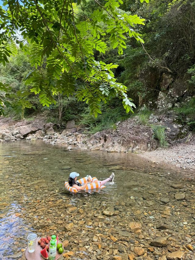 1.5小時直達 浙江台州隱藏嘅露營溯溪地，夏日玩水露營推薦