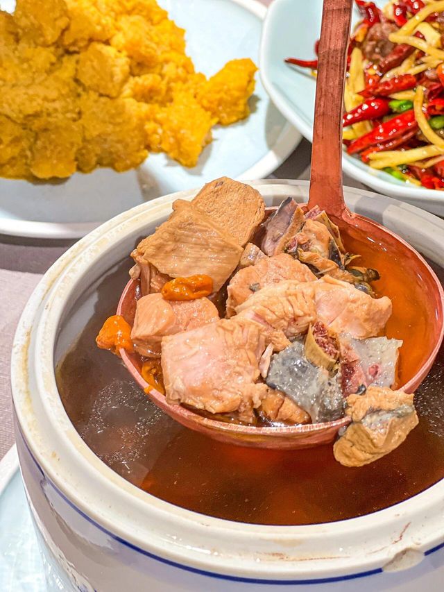 發現一間超正嘅大理菜館！