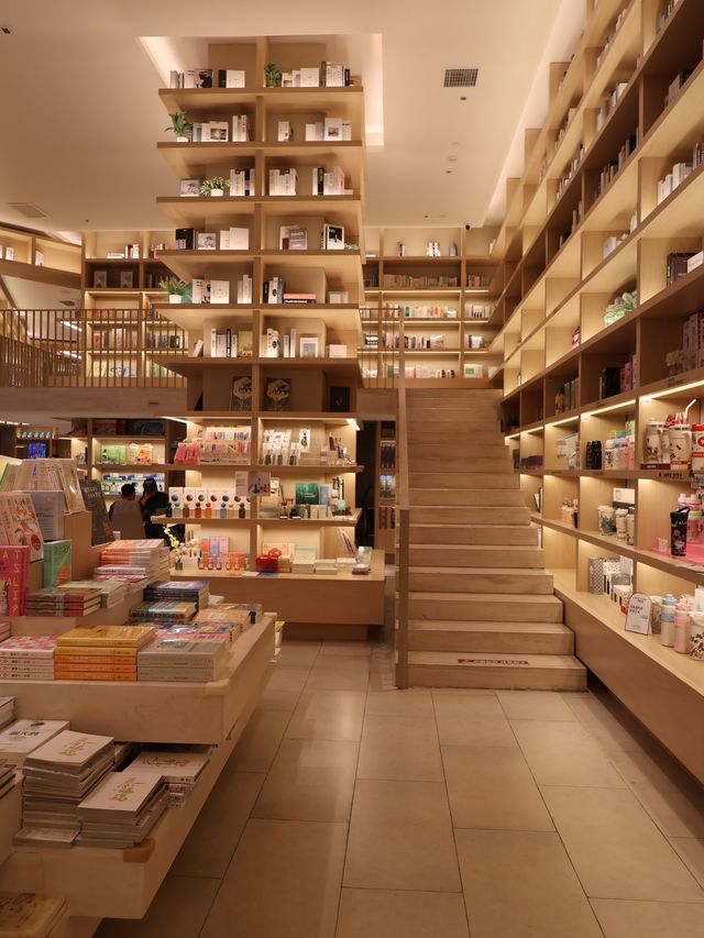 銀川Citywalk！鍾書閣這設計我能拍10086張