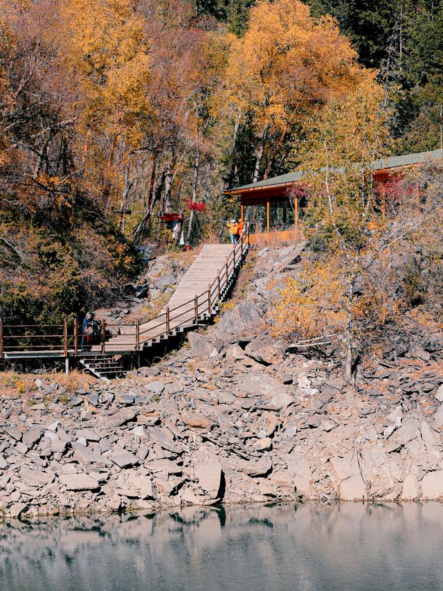 來回9小時，值回票價到喊晒！松坪溝嘅秋天簡直係神級啦