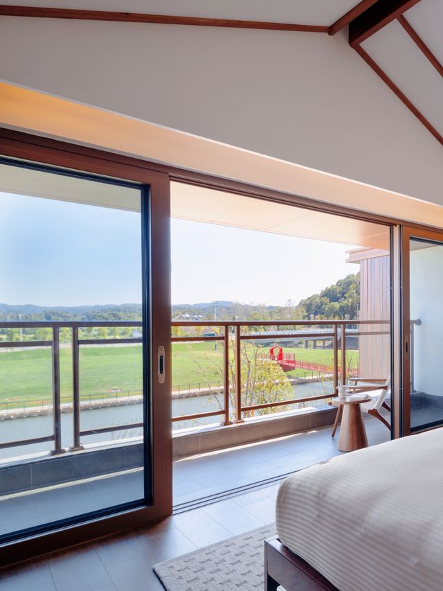 新餘泊心雲舍｜推窗撞進山野綠！中式禪意民宿細節戳到心巴上