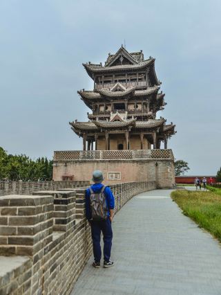 The timeless masterpiece of Emperor Wu of Han has made this ancient tower famous for two thousand years