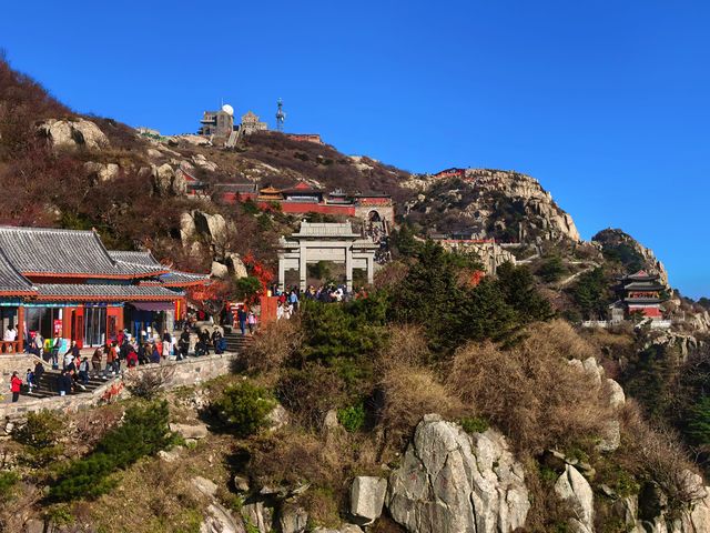 泰山|不僅一覽眾山小,更有色彩斑斕的秋 泰山|不僅一覽眾山小,更有色彩斑斕的秋