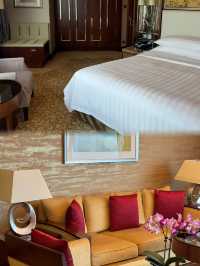 出差酒店的天花板住一次就被震撼到了! ! !