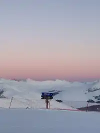 禾木住到不想走!推窗就是雪山晨霧