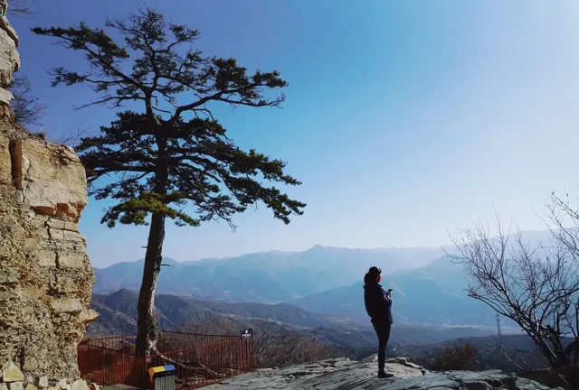 懸空寺|在峭壁上拍下信仰的“驚險與篤定” 懸空寺|在峭壁上拍下信仰的“驚險與篤定”