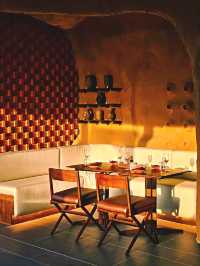 曼谷高空洞穴餐廳