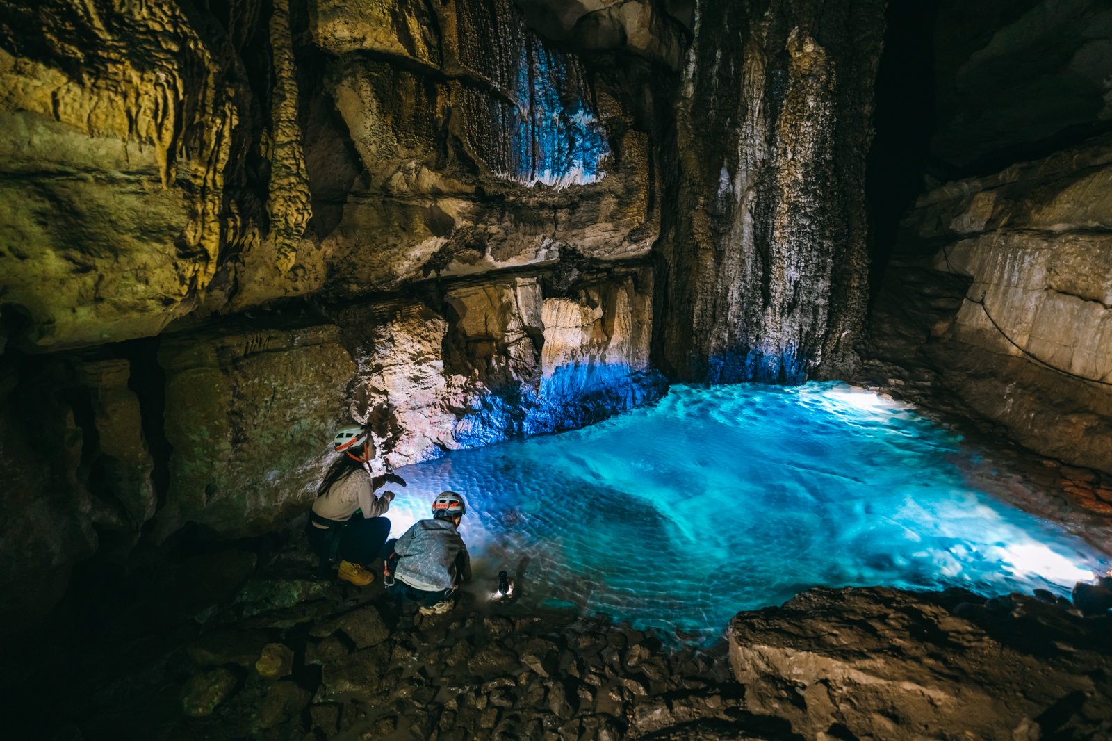 An Underground Starry Sea Adventure at Longli Baiyu Cave