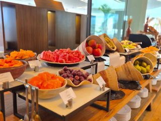 รีสอร์ทสำหรับผู้ใหญ่เท่านั้นที่ยอดเยี่ยมมาก พร้อมอาหารที่อร่อยไร้ที่ติ