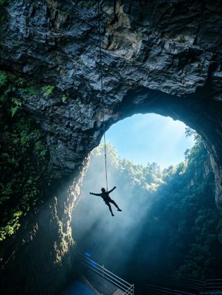 Breaking into the depths of Guizhou’s core｜The real-life Tomb Raider underground world