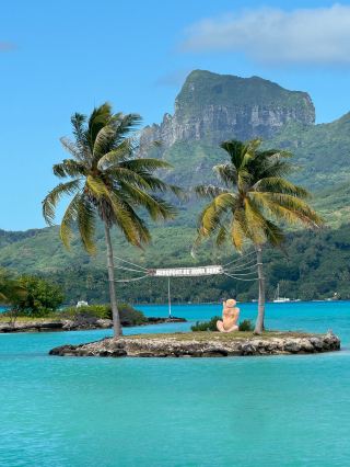 Unforgettable Month in Polynesia