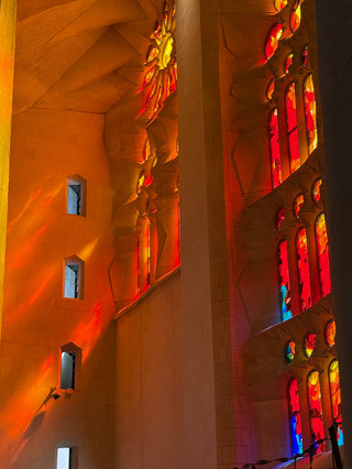 Sagrada Família | Gaudí’s ultimate architectural pilgrimage—keep this guide handy!