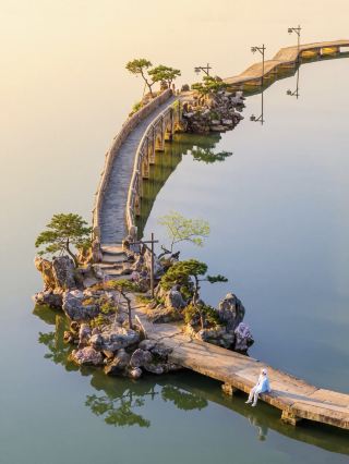 My favorite Jiangnan water town so far has arrived…