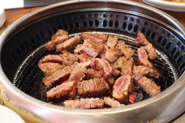 고품격 고기도 저렴하게, 송추가마골 런치메뉴