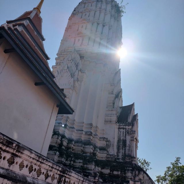 โรงแรมที่พักดีมากๆ อาหารร้อยและเยอะมีให้เลือก 
