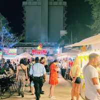 Food market at Ploen RueDee 