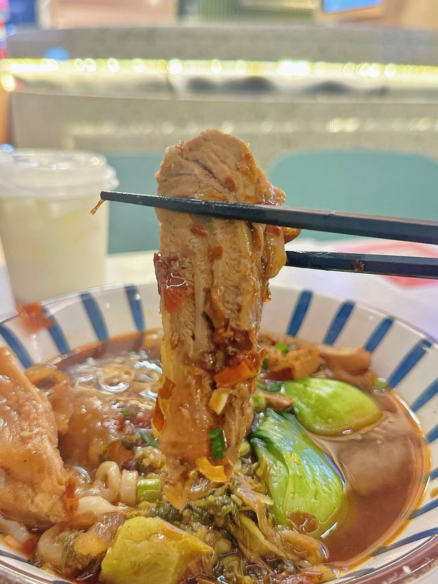 香港中環街市軟糯的牛筋台式牛肉肉麵