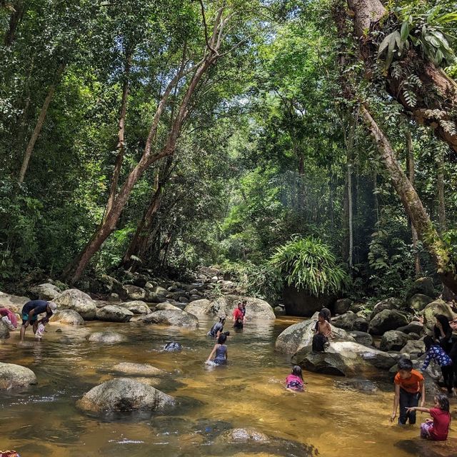 Ulu Kenas Waterfall