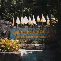 เล่นน้ำคลายร้อน ที่น้ำตกพลิ้ว