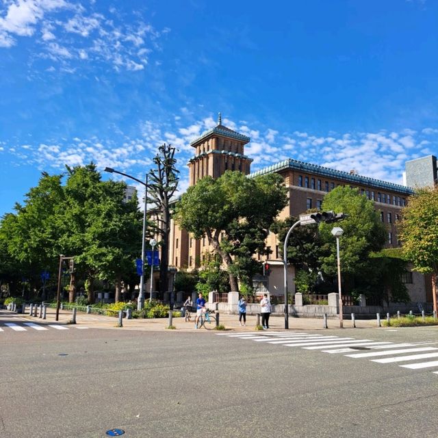 【オススメ散歩コース】　日本大通り駅から桜木町駅