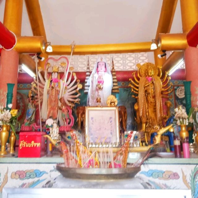 ศาลเจ้าแม่กวนอิม เกาะสีชัง