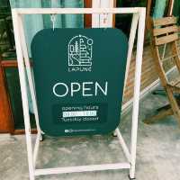 🌻 Lapuné Cafe and Scene  🌻