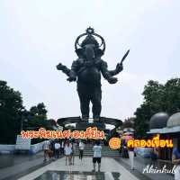 ขอพรพระพิฆเนศ องค์ยืนที่ใหญ่ที่สุดในโลก