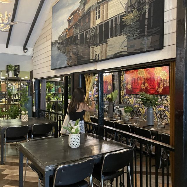 Woo Cafe Art and Gallery 