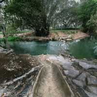 นอนบ้านริมน้ำ พายเรือคายัค สักการะหลวงพ่อทวดกัน