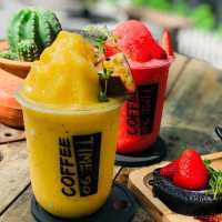 ร้านกาแฟชิคๆ บรรยากาศร่มรื่นในตัวเมืองภูเก็ต