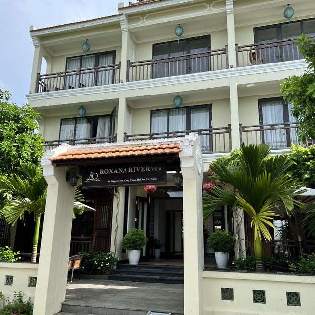 《ベトナム》ホイアンのリバービューのHotel