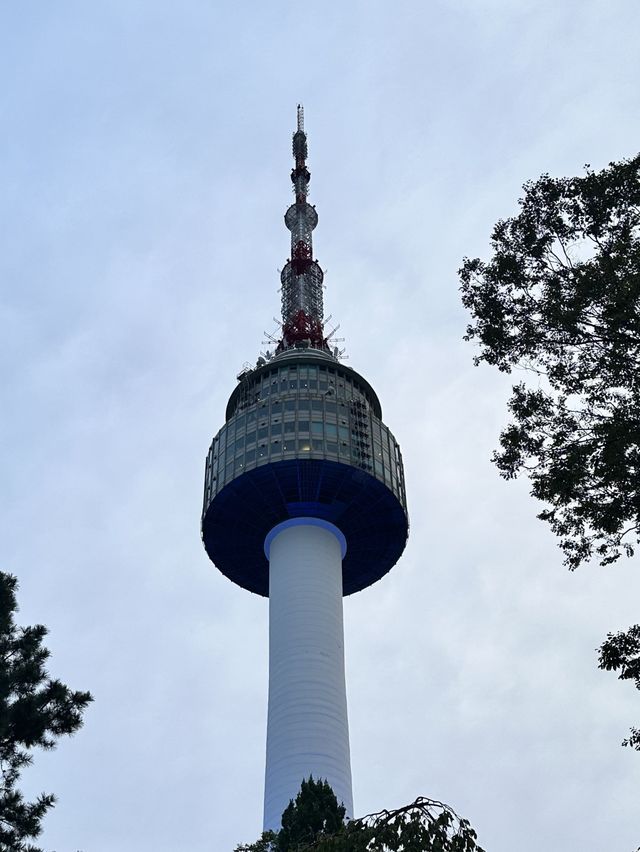 남산타워 전망대에 올라가보자 !!