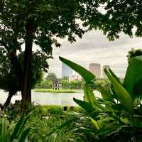 Autumn in Hanoi - such a romatic time 