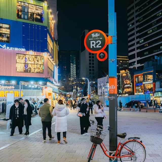 Beautiful Hongdae Street View 