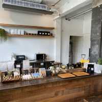 《台北景點：三芝最美咖啡店☕️｜海景第一排看無敵海景🌊》