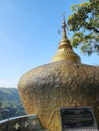 พระธาตุอินแขวน 