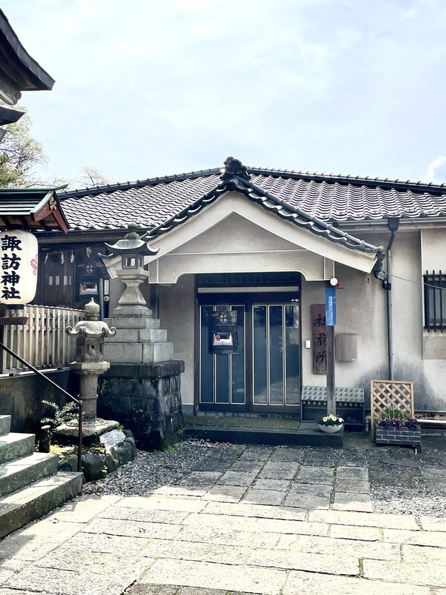 【石川町諏訪神社/神奈川県】高台に鎮座する浜のおすわさん