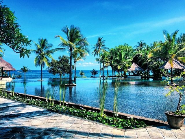 🏖️ Stay at Oberoi Resort Lombok 