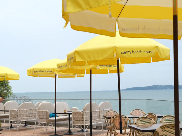 Sunny Beach House 🍵🏖️
