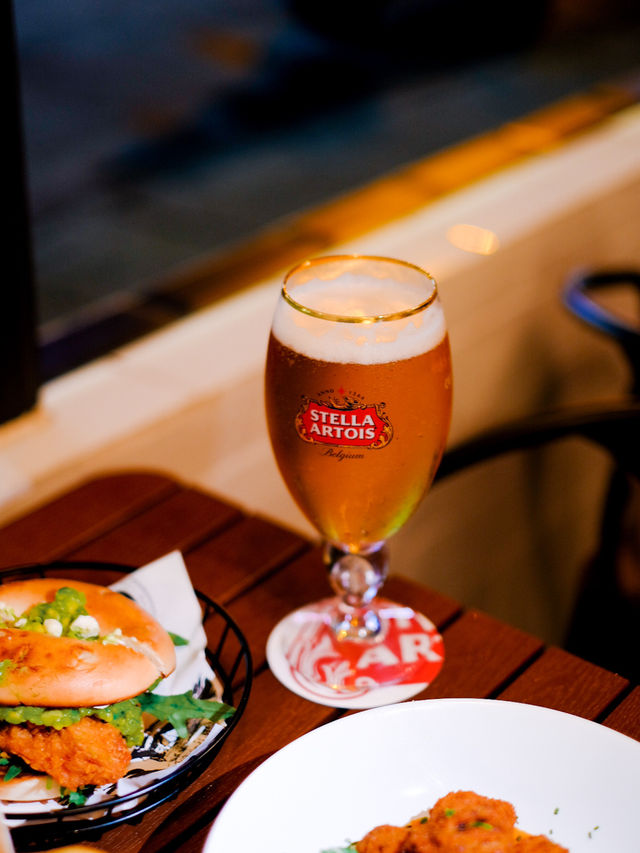 【R&R Bagels】鰂魚涌美式餐廳，happy hour飲品抵飲🍻