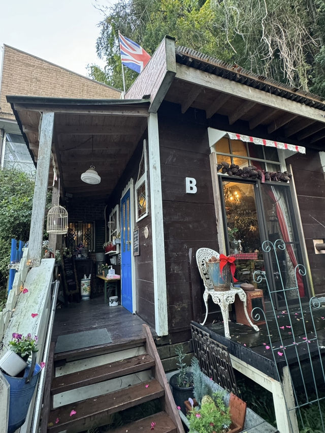 【小倉カフェ】おとぎ話の世界に迷い込んだかのような世界観